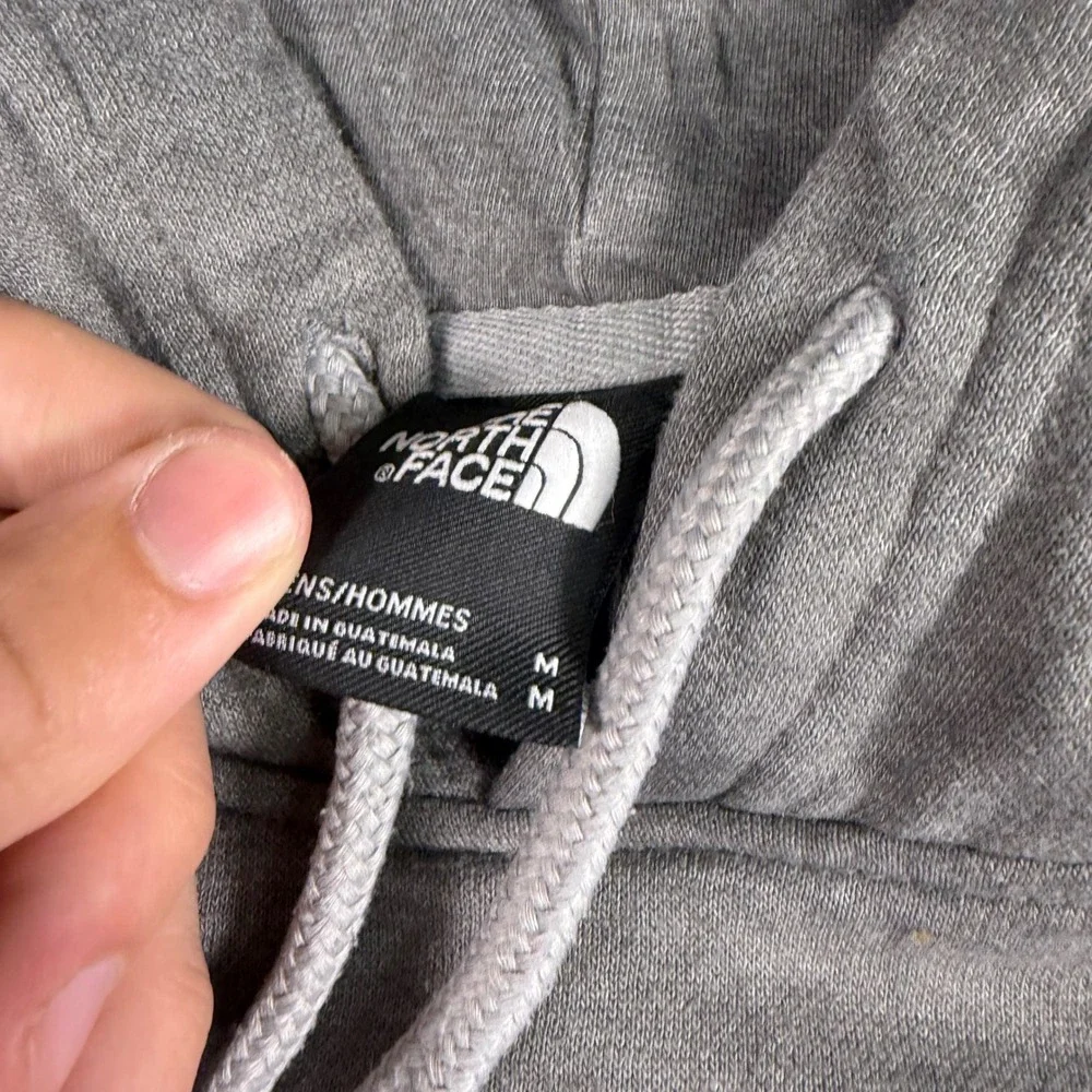 The North Face Mens Grey Camo Box Logo Pullover Hoodie Size Medium NF0A4M4B